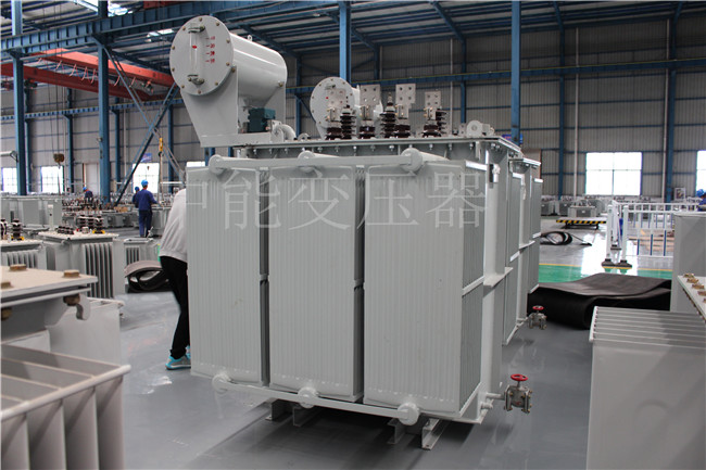 东方S13-1600KVA油浸式变压器
